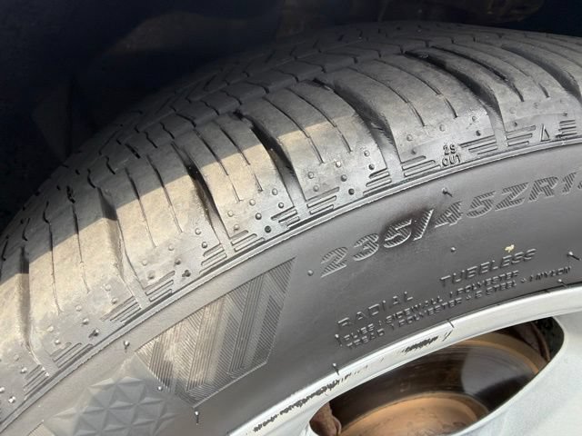 Used 2014 Ford Fusion SE FWD image 11
