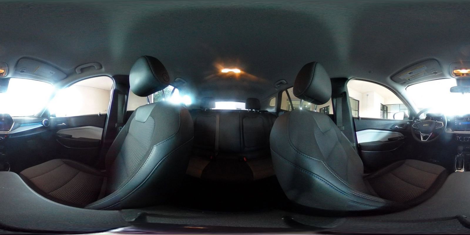 Used 2025 Chevrolet Trax LT w/ LT Convenience Package image 36