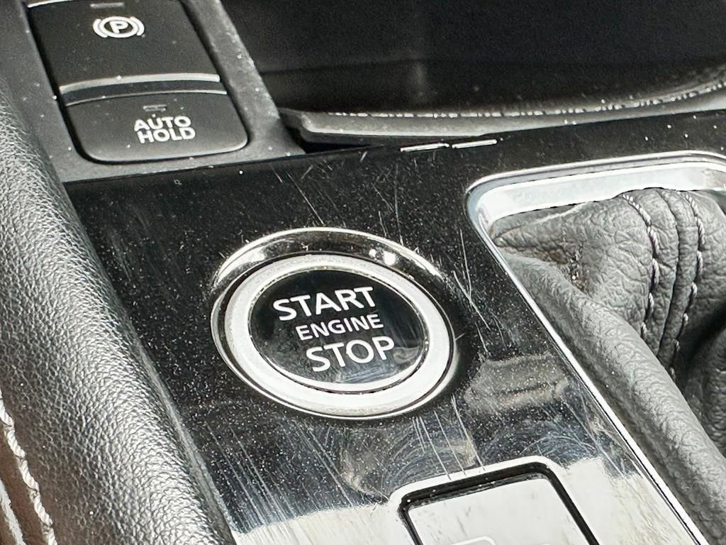 Used 2024 Nissan Kicks SV FWD image 13