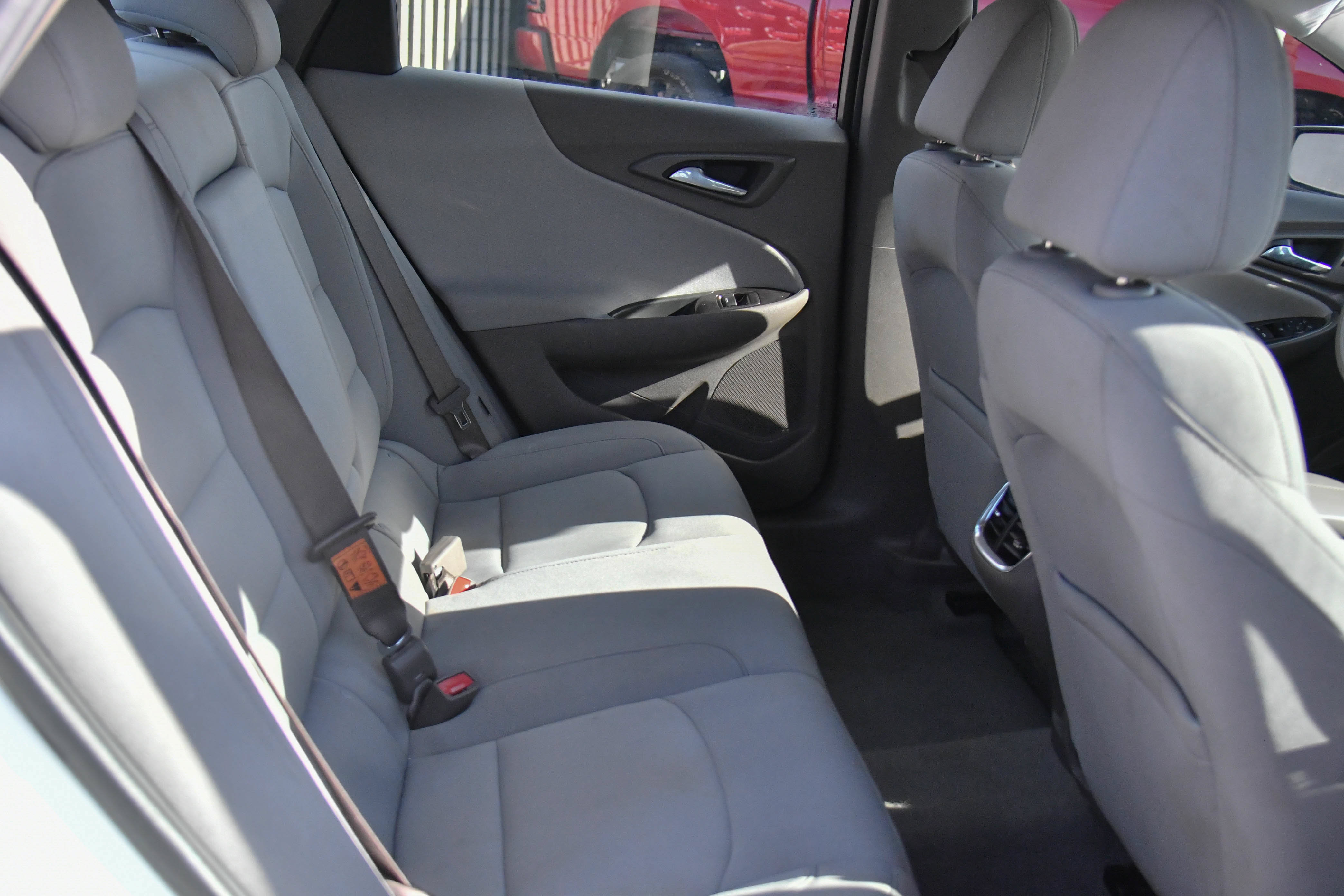 Used 2022 Chevrolet Malibu LT FWD image 37