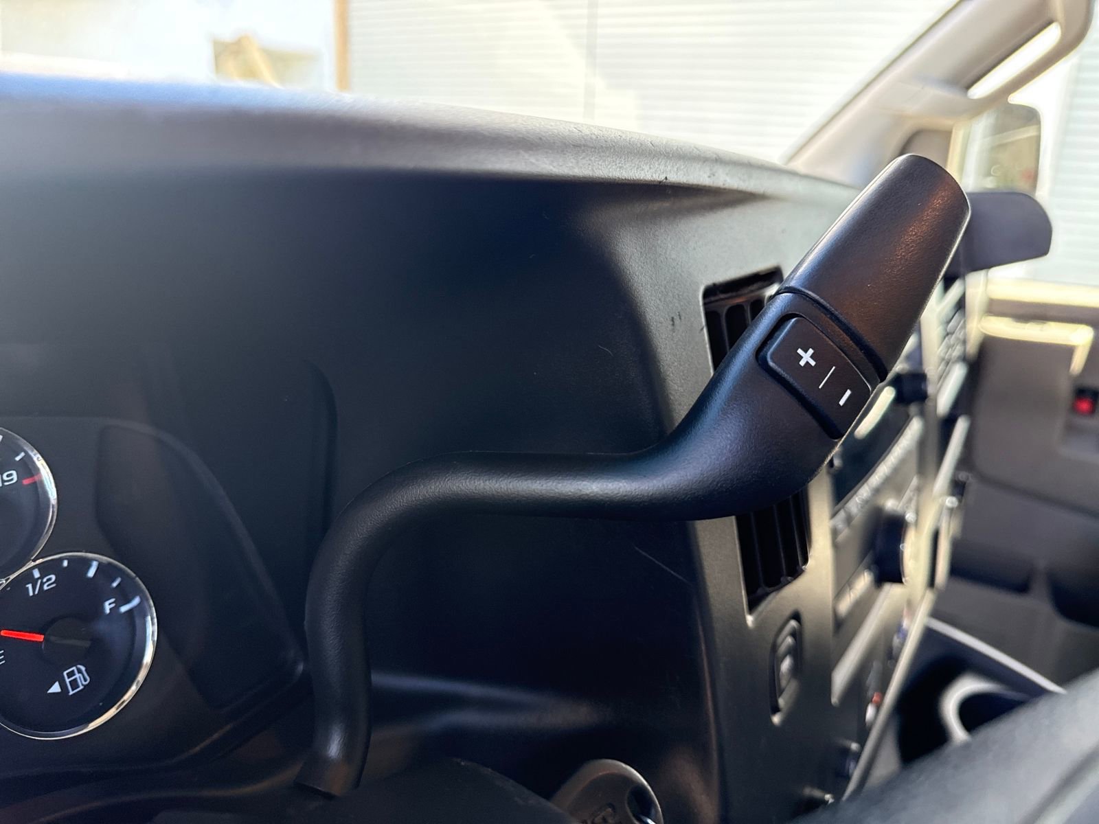 Used 2020 Chevrolet Express 3500 Work Van image 24