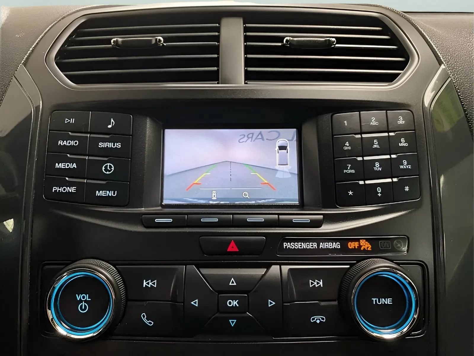 Used 2018 Ford Explorer XLT FWD image 20