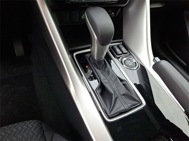 New 2025 Mitsubishi Eclipse Cross LE image 8