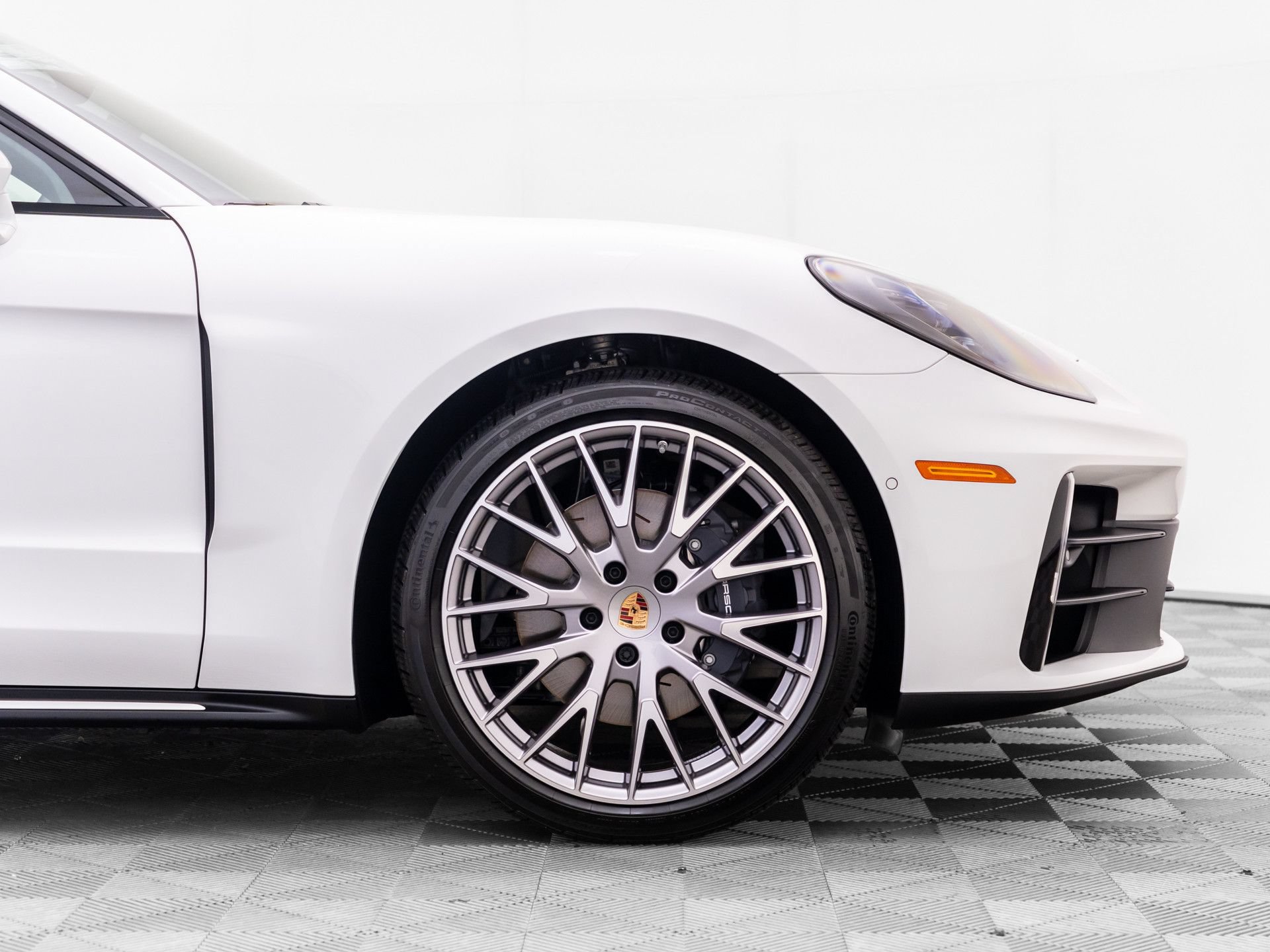 New 2026 Porsche Panamera 4 AWD/4WD image 34