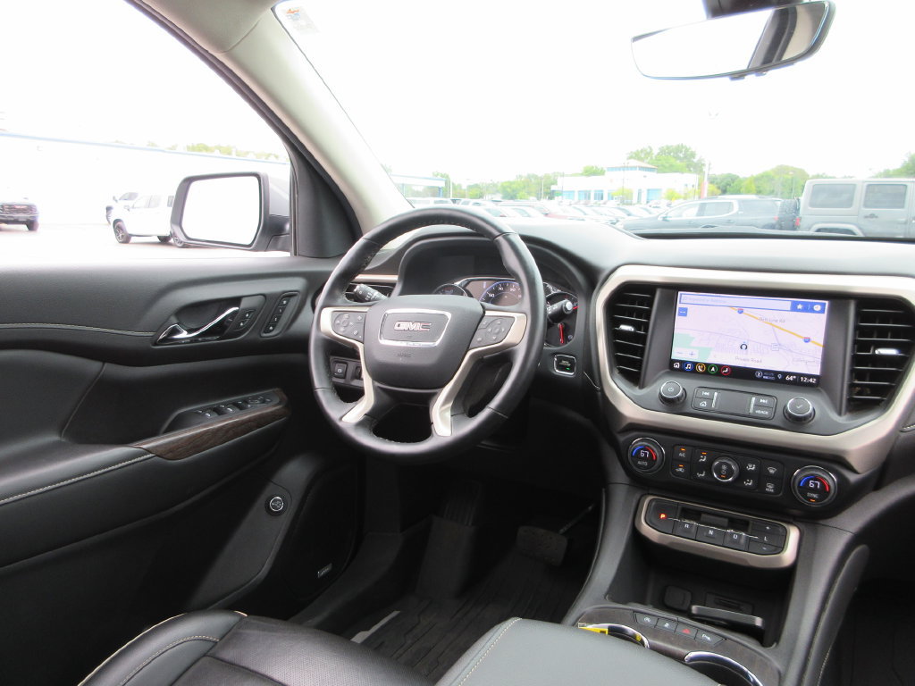 Certified 2023 GMC Acadia Denali w/ Denali Ultimate Package AWD/4WD image 29