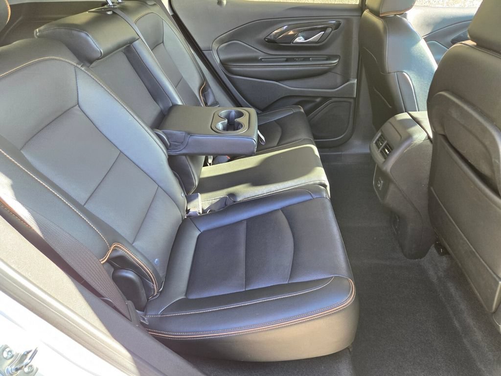Used 2024 GMC Terrain AT4 AWD/4WD image 17