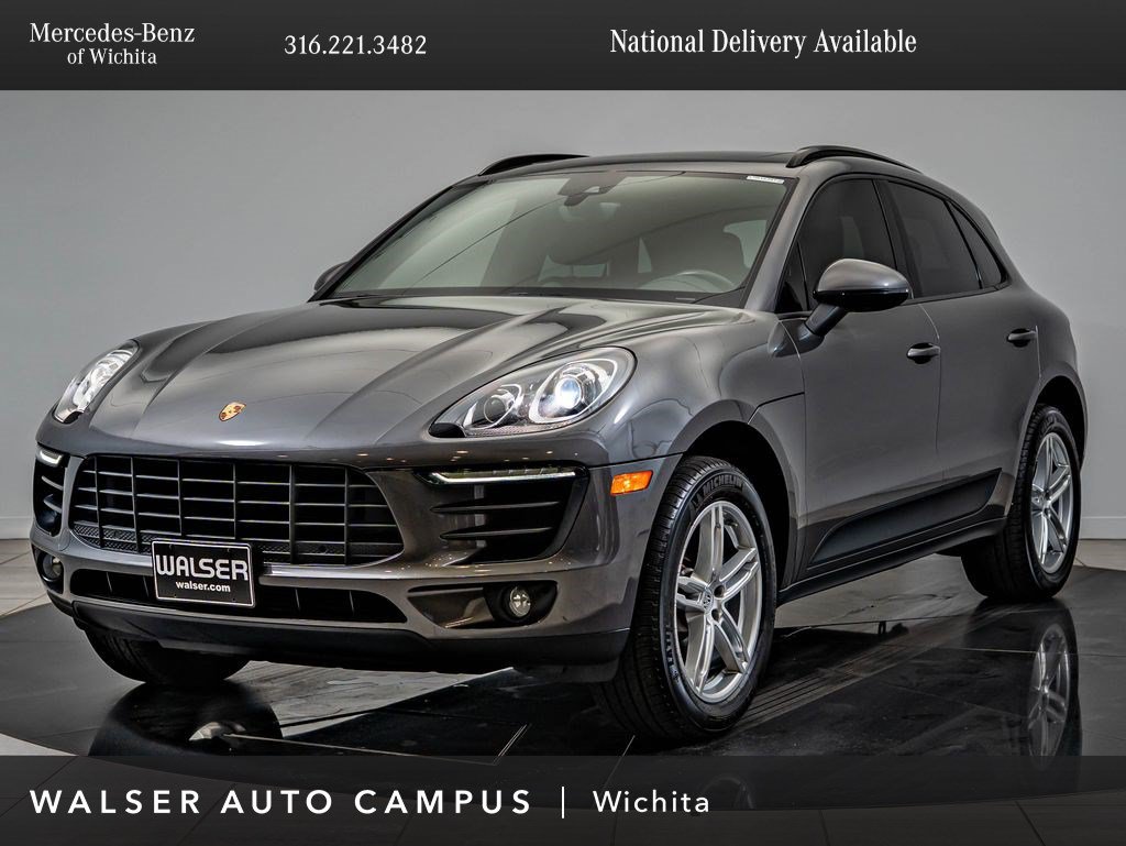 Used 2018 Porsche Macan AWD/4WD image 1