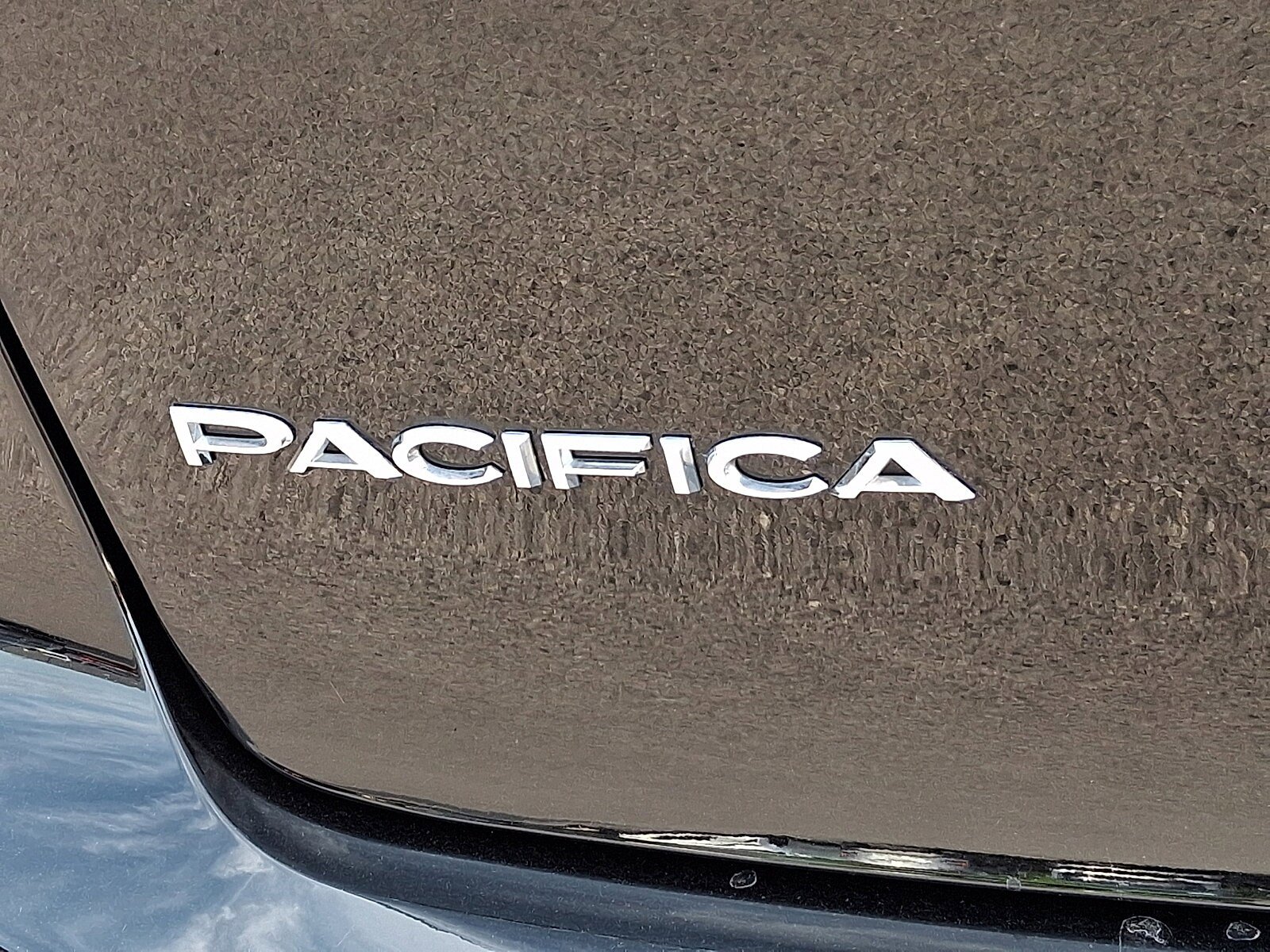 Used 2025 Chrysler Pacifica Select FWD image 30