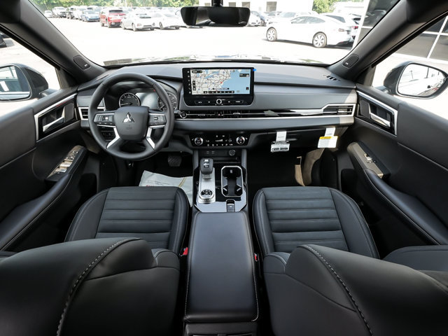 New 2026 Mitsubishi Outlander LE AWD/4WD image 41
