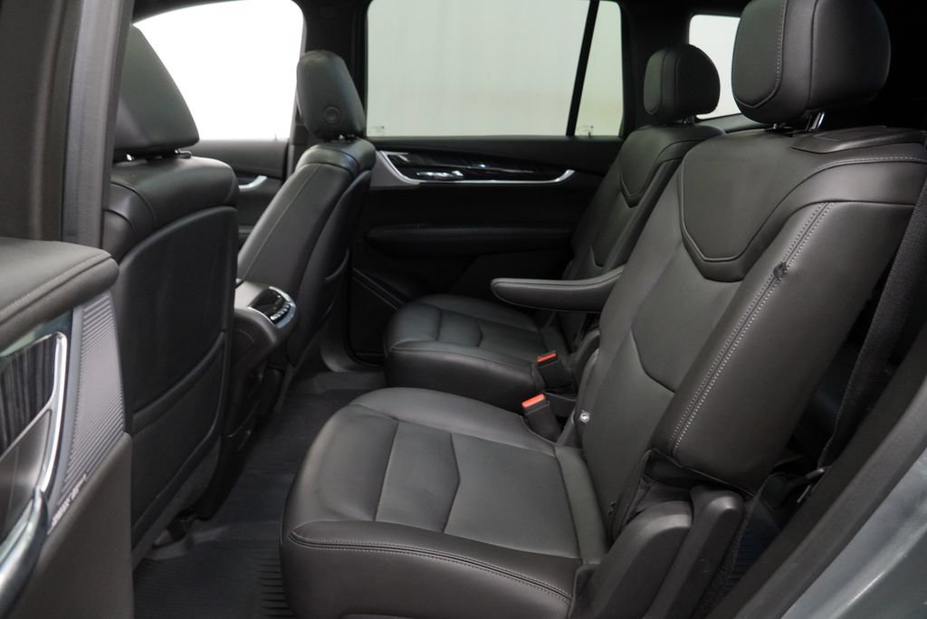 Certified 2023 Cadillac XT6 Premium Luxury AWD/4WD image 13