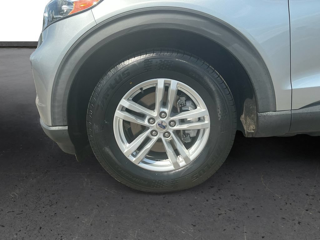 Certified 2020 Ford Explorer XLT RWD image 13