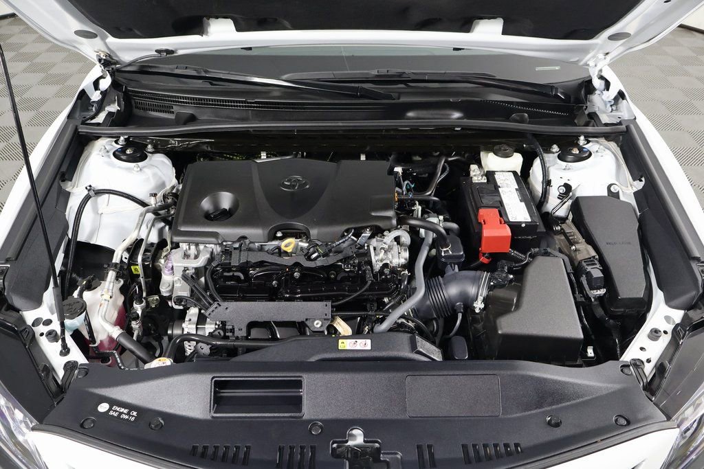 Used 2021 Toyota Camry XSE image 15