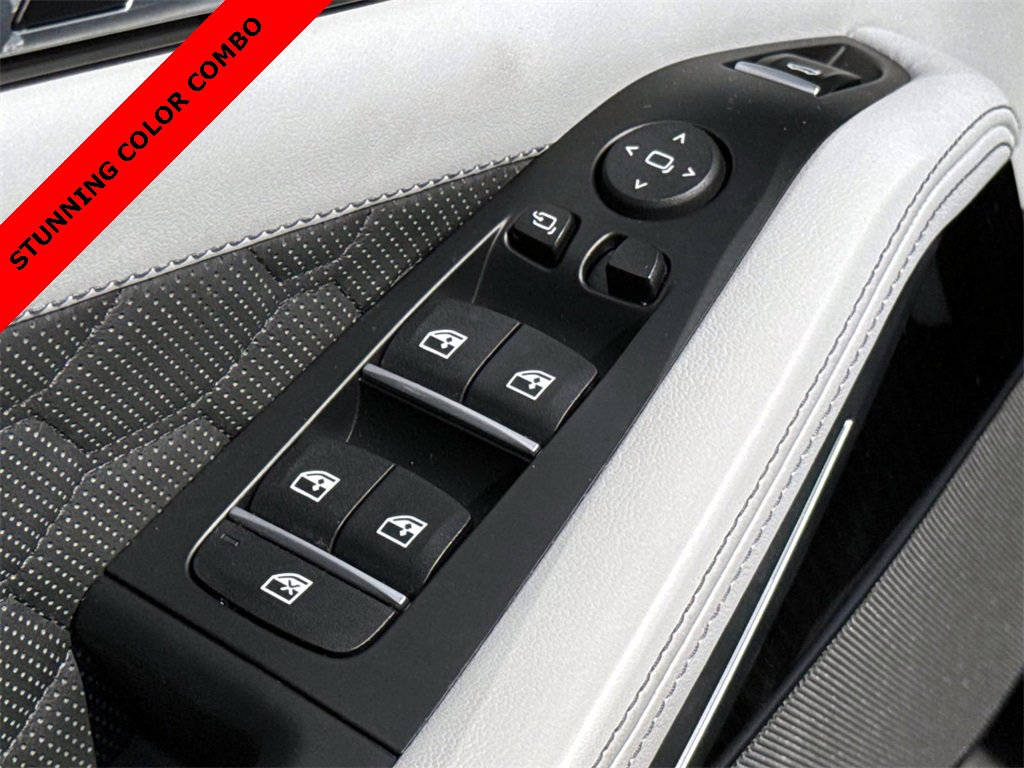 Used 2025 BMW X5 M Competition w/ Executive Package image 17