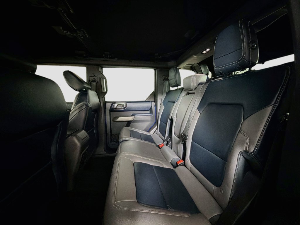 Used 2021 Ford Bronco First Edition AWD/4WD image 25