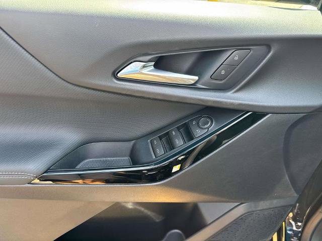 New 2026 Chevrolet Equinox LT w/ Safety and Technology Package FWD image 14