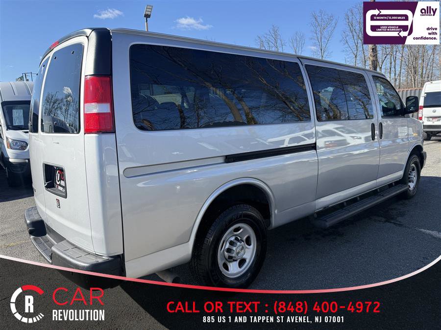 Used 2020 Chevrolet Express 3500 LS image 7