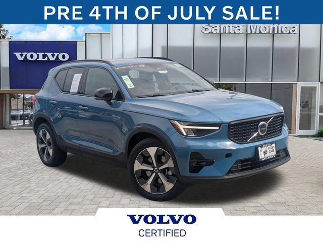 Certified 2023 Volvo XC40 B5 Plus w/ Protection Package Premier