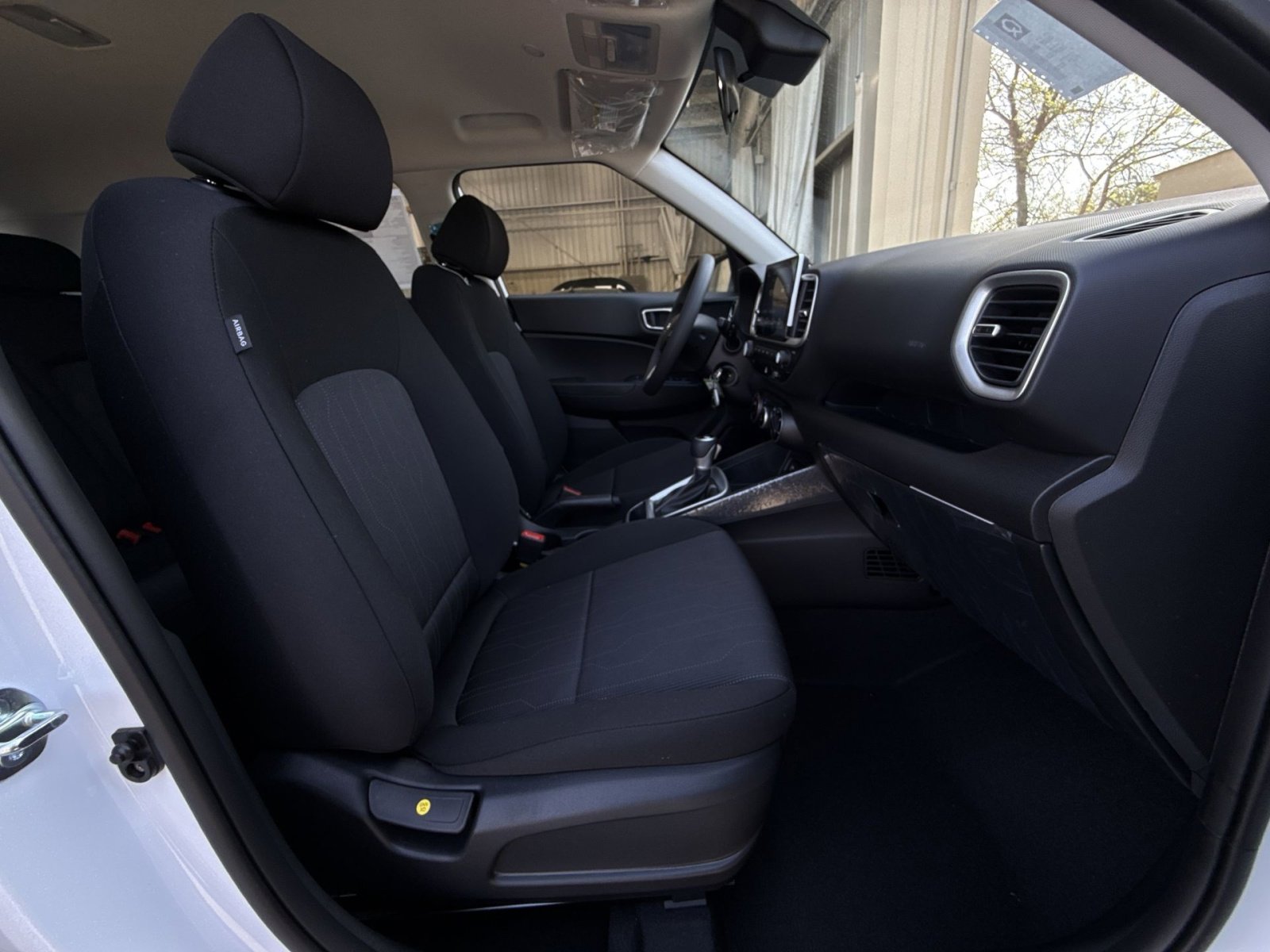 New 2026 Hyundai Venue SE FWD image 25