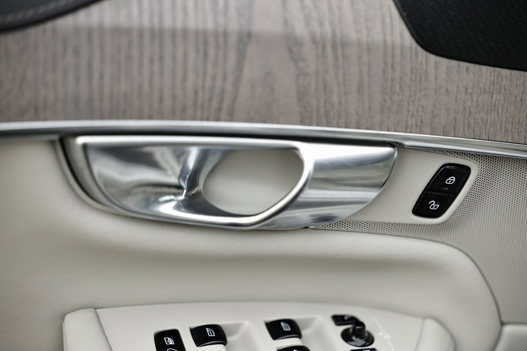 Used 2022 Volvo XC90 T6 Inscription w/ Advanced Package image 19