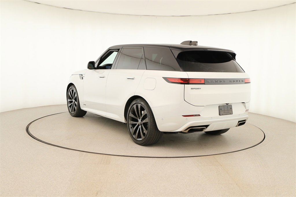 Used 2024 Land Rover Range Rover Sport Autobiography image 3