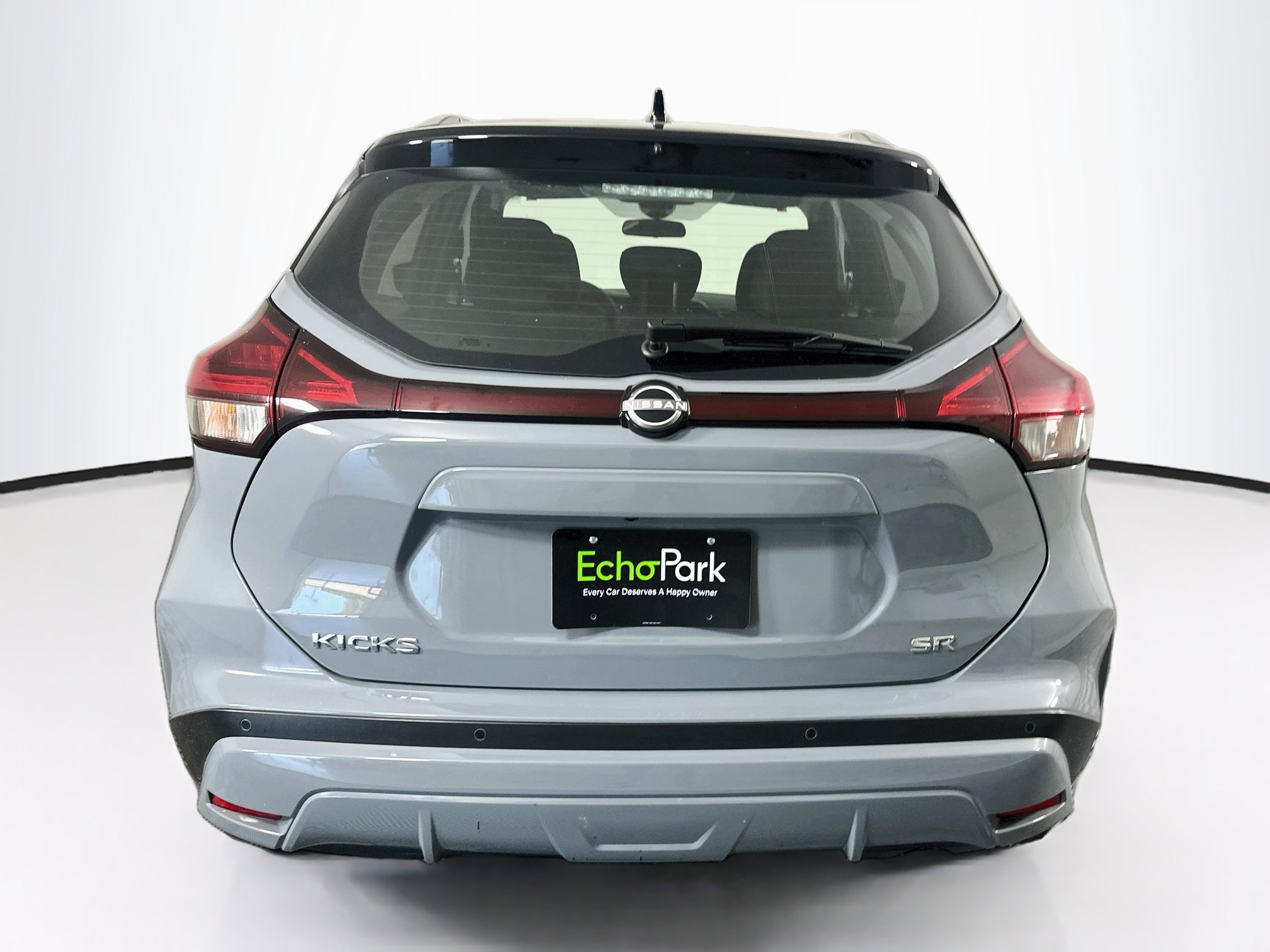 Used 2023 Nissan Kicks SR FWD image 7
