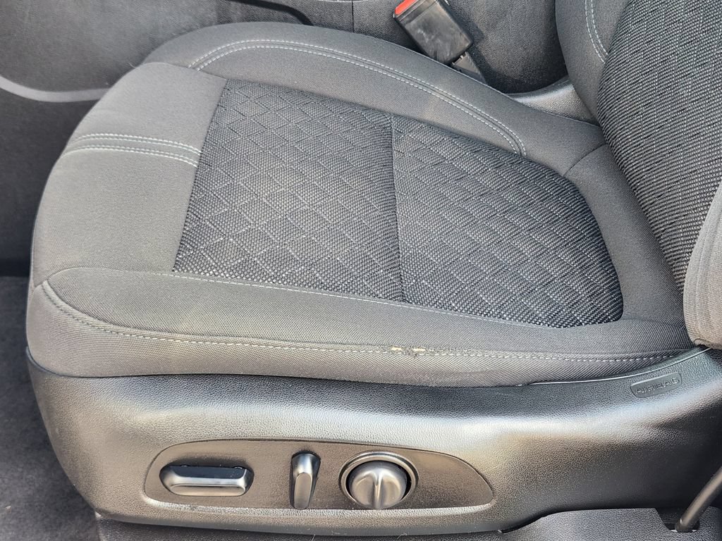 Used 2021 Chevrolet Blazer LT FWD image 24