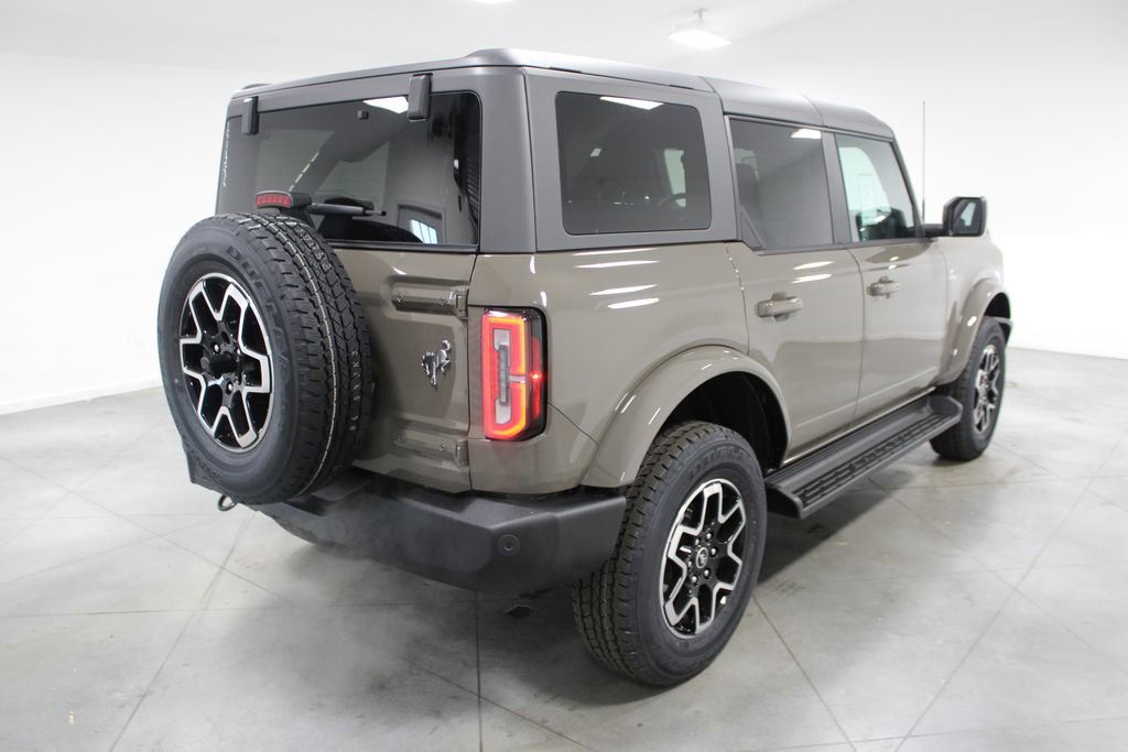 New 2025 Ford Bronco Outer Banks image 8