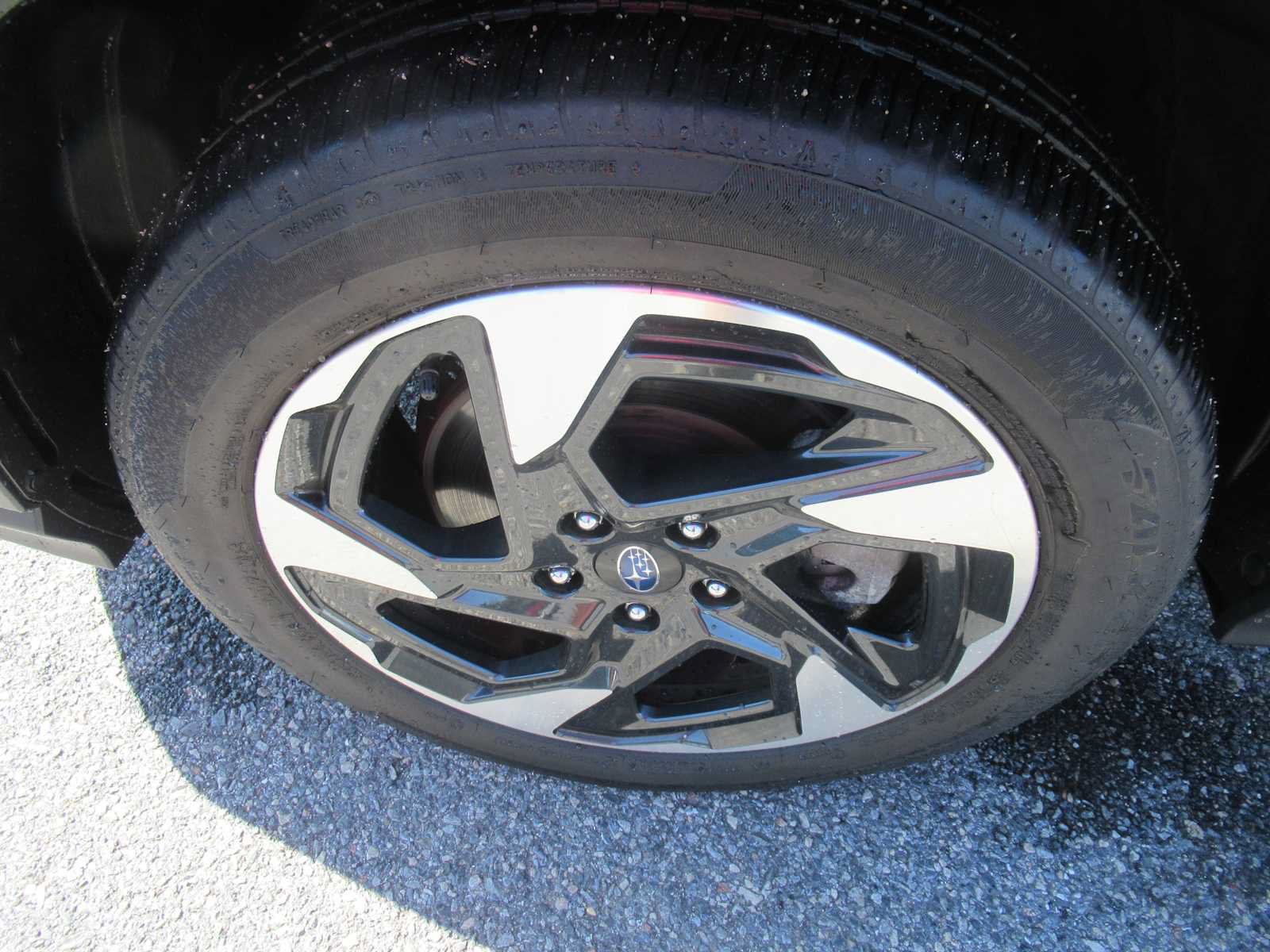 Used 2024 Subaru Crosstrek 2.5i Limited AWD/4WD image 11