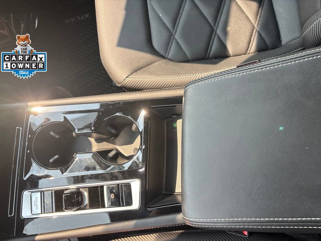 Used 2025 Volkswagen Atlas Cross Sport SE AWD/4WD image 21