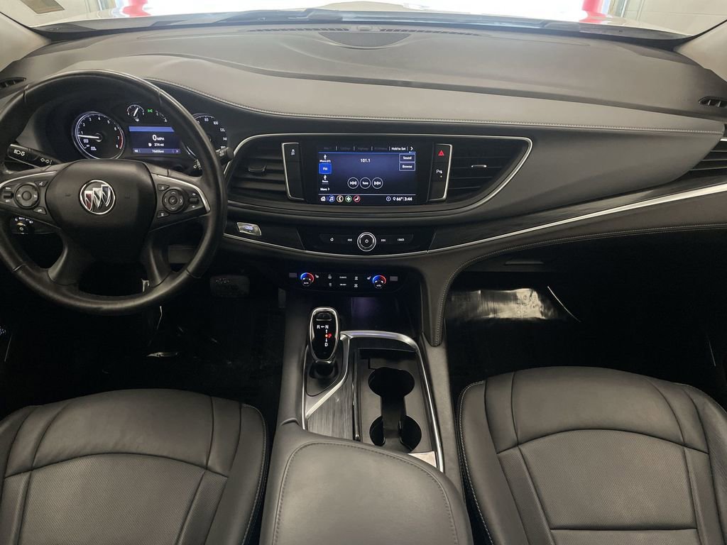 Used 2020 Buick Enclave Essence FWD image 13
