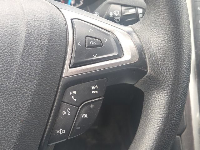 Used 2017 Ford Fusion SE FWD image 34