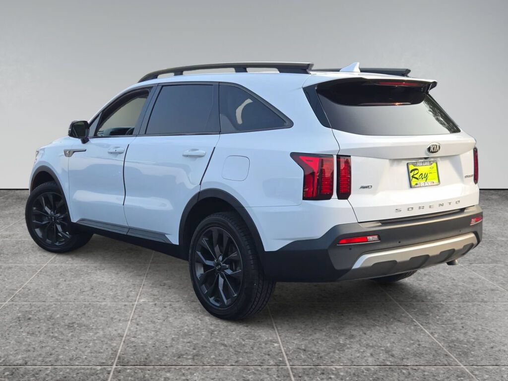 Used 2021 Kia Sorento EX w/ EX AWD X-Line Package image 16
