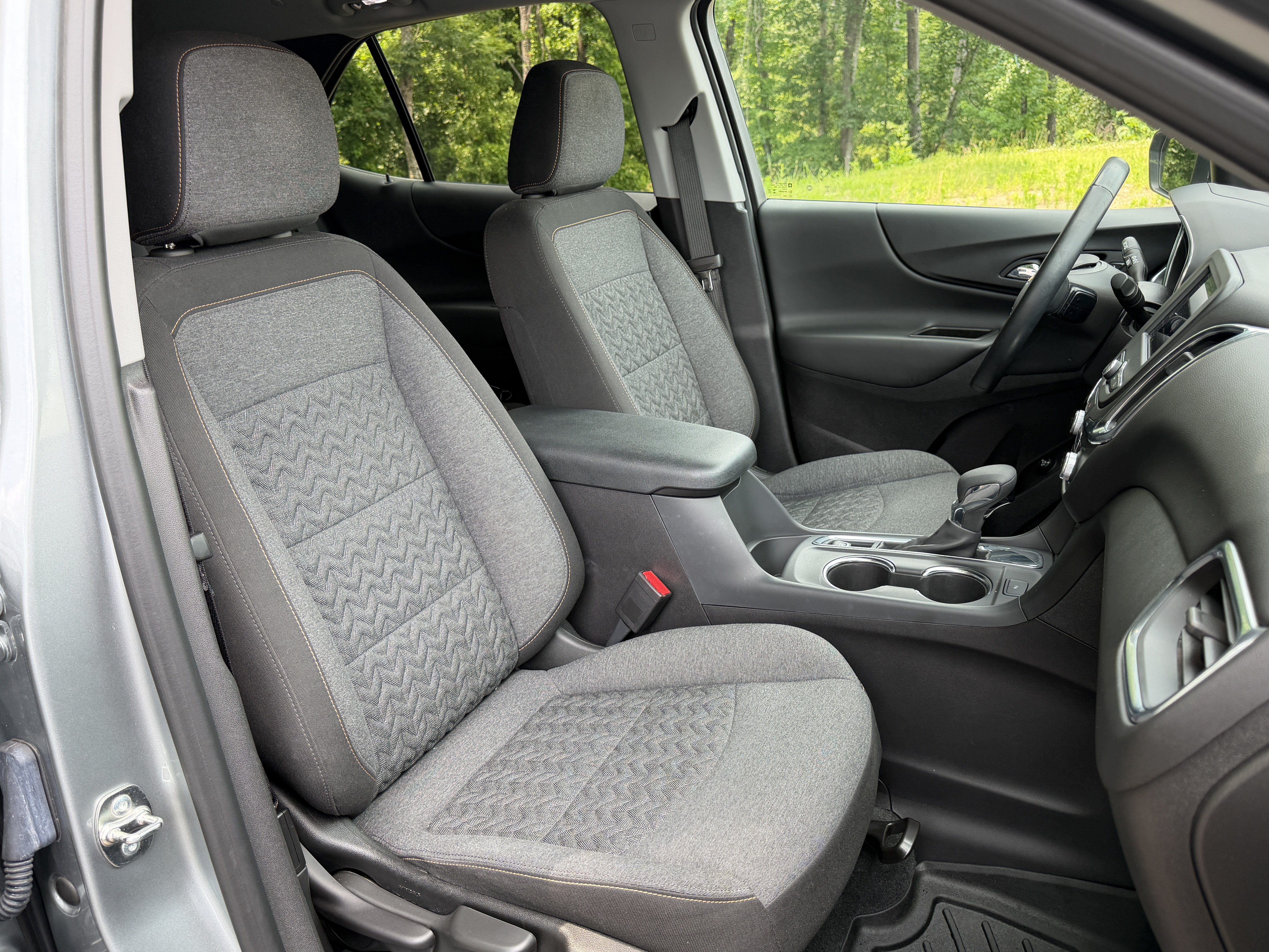 Used 2024 Chevrolet Equinox LT FWD image 48