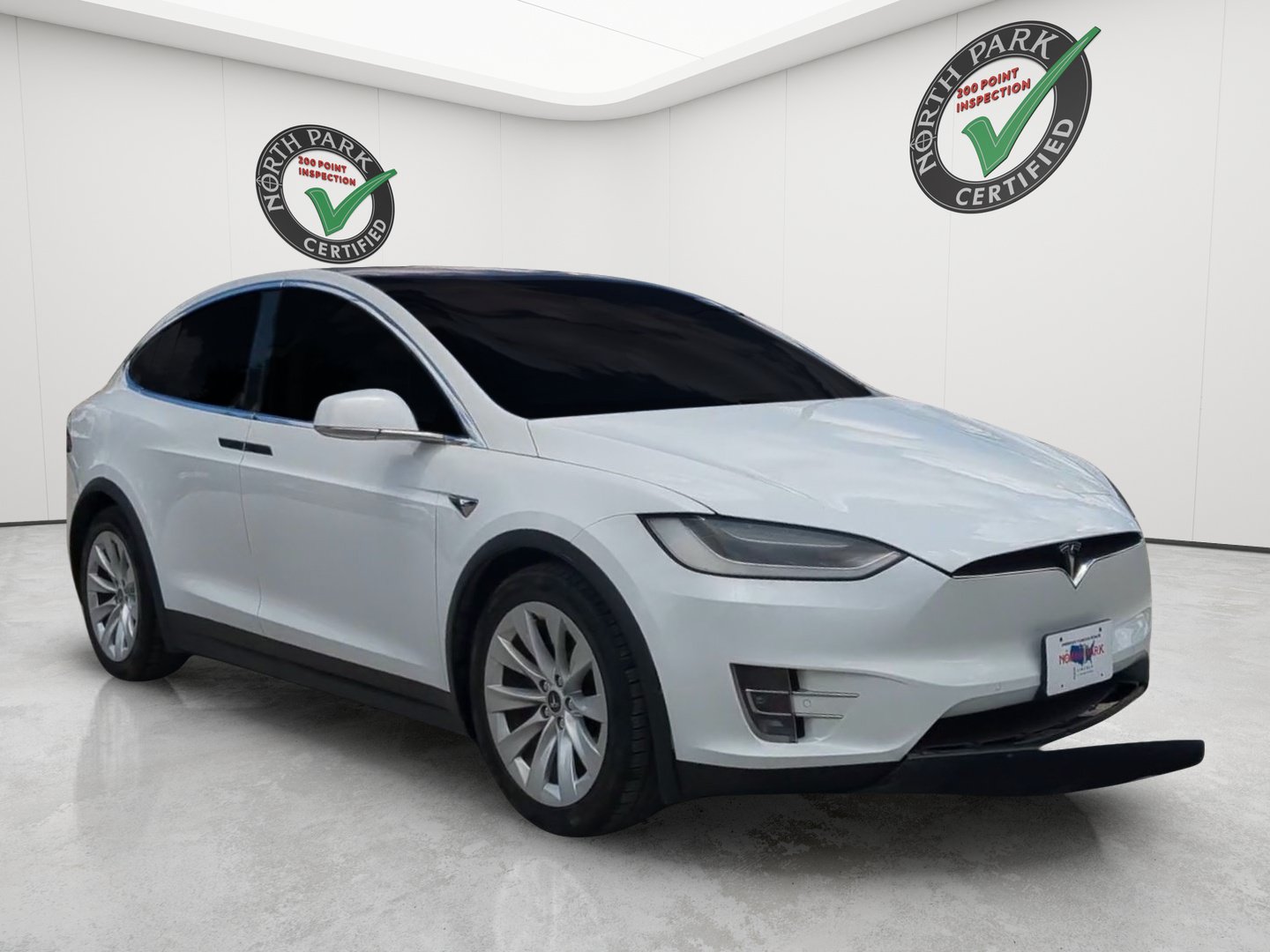 Used 2018 Tesla Model X 75D AWD/4WD image 7