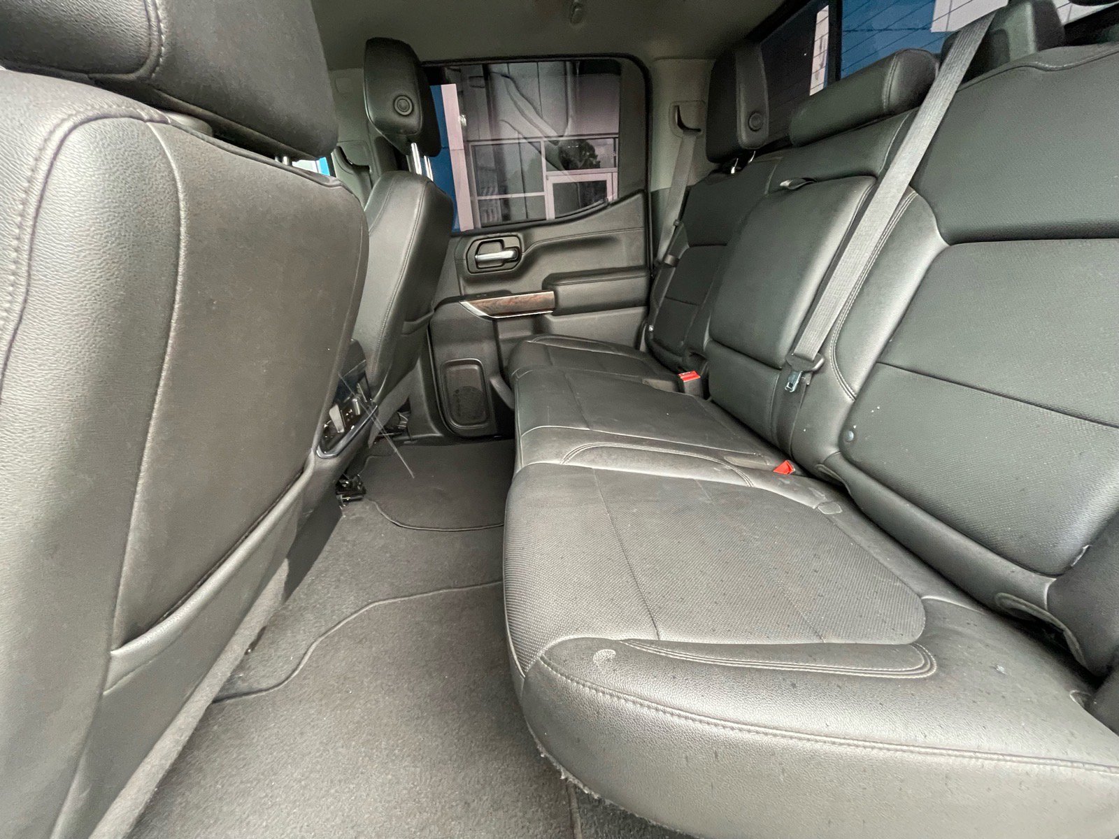 Used 2022 GMC Sierra 1500 SLT w/ SLT Premium Plus Package RWD image 6