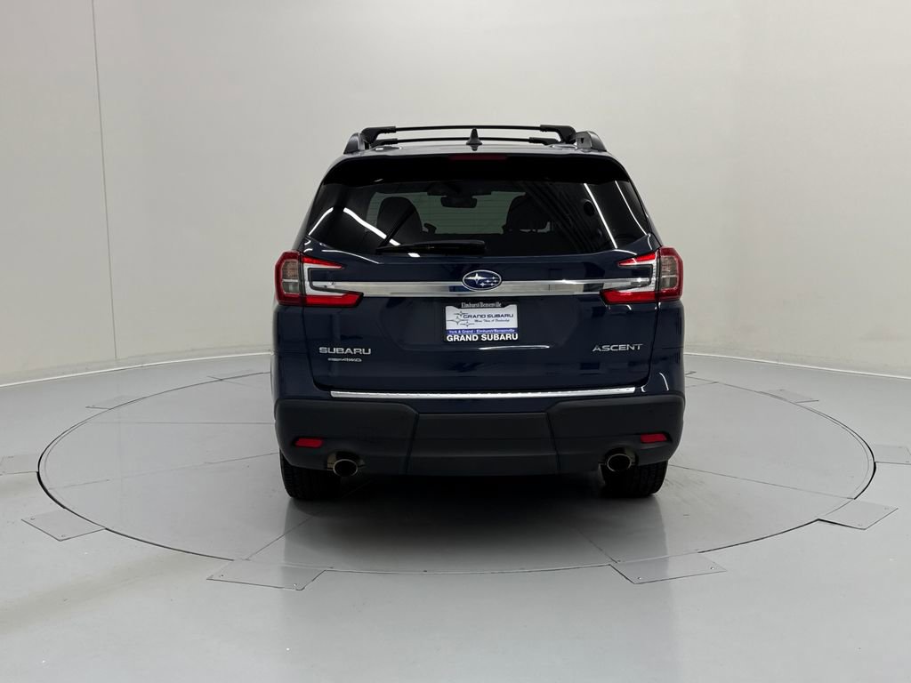 Used 2023 Subaru Ascent Premium w/ Convenience Package AWD/4WD image 4