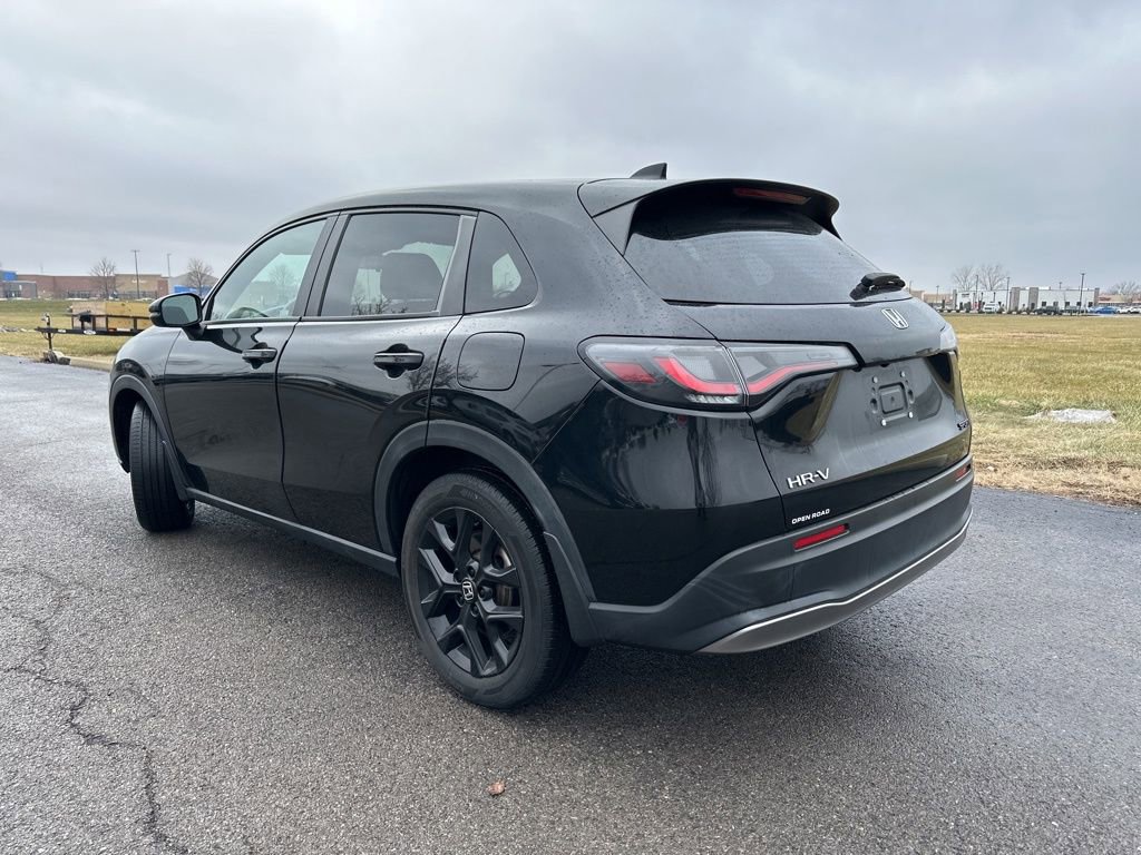 Used 2023 Honda HR-V Sport image 8
