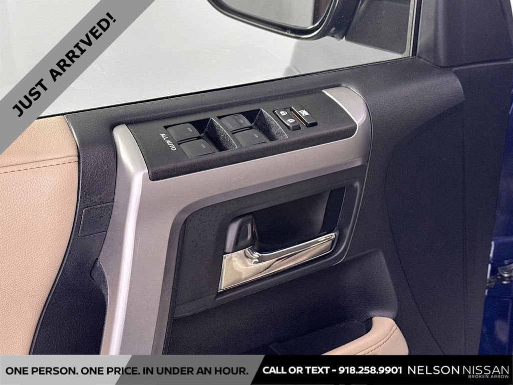 Used 2020 Toyota 4Runner Limited image 18