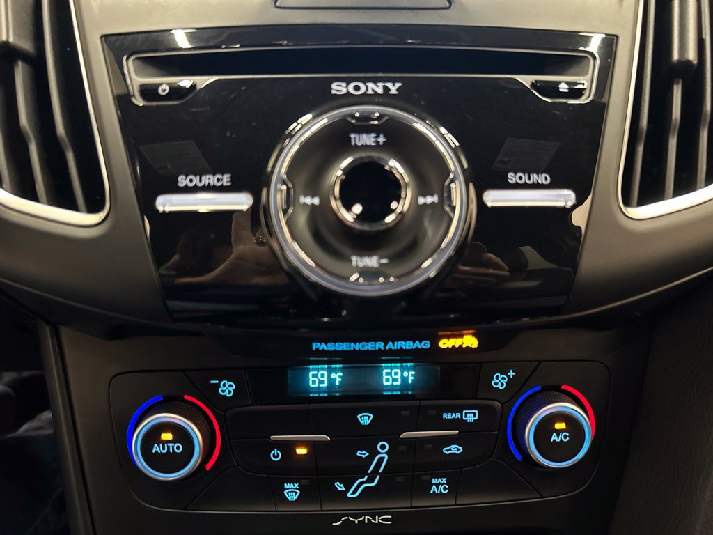 Used 2018 Ford Focus ST w/ Equipment Group 401A FWD image 26