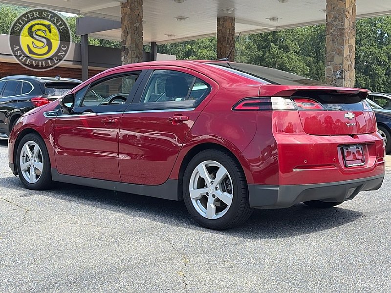 Used 2013 Chevrolet Volt Premium w/ Premium Trim Package FWD image 4