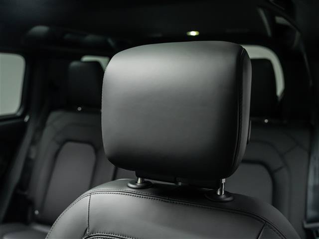 New 2026 Land Rover Defender 110 X-Dynamic SE AWD/4WD image 15