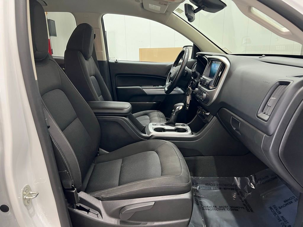 Used 2022 Chevrolet Colorado LT w/ Safety Package image 13