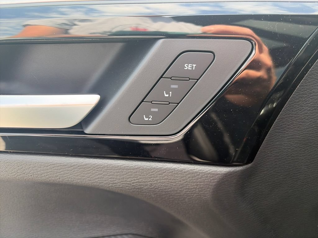 New 2026 Nissan Rogue Platinum AWD/4WD image 32