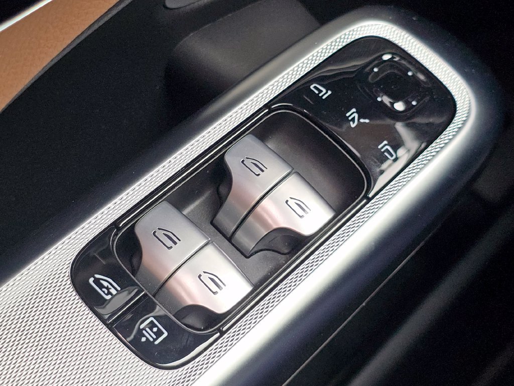 Certified 2026 Mercedes-Benz E 450 4MATIC Sedan image 30