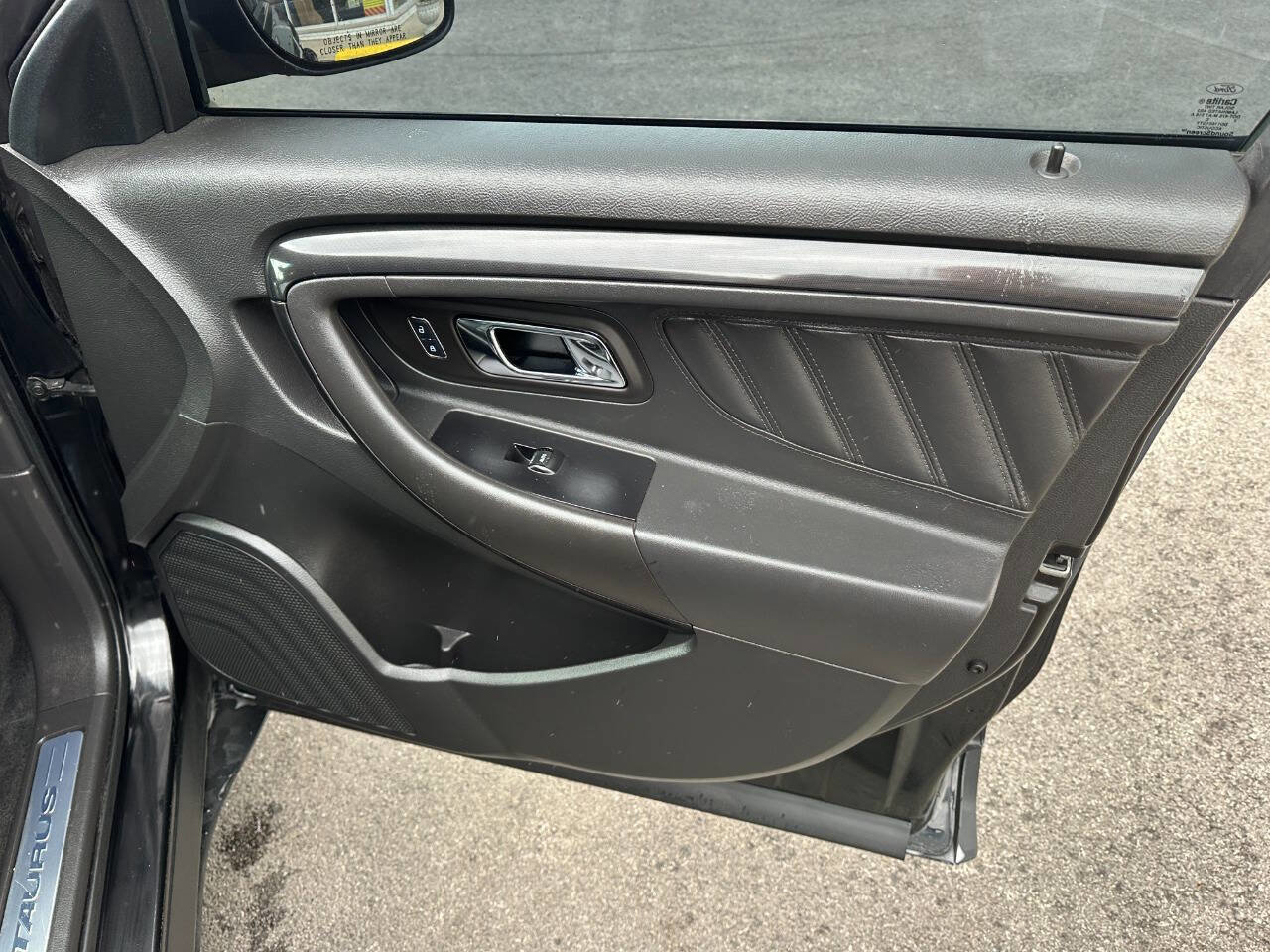 Used 2017 Ford Taurus SHO w/ Sho Performance Package image 19