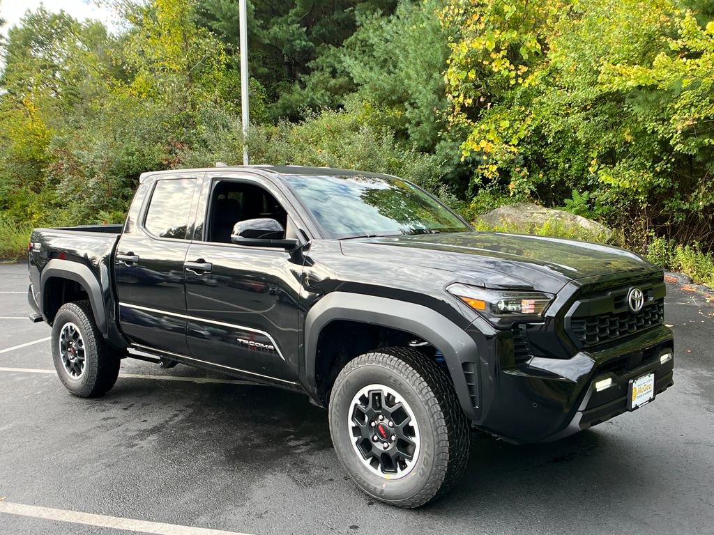 New 2025 Toyota Tacoma TRD Off-Road w/ TRD Off Road Upgrade Package image 7