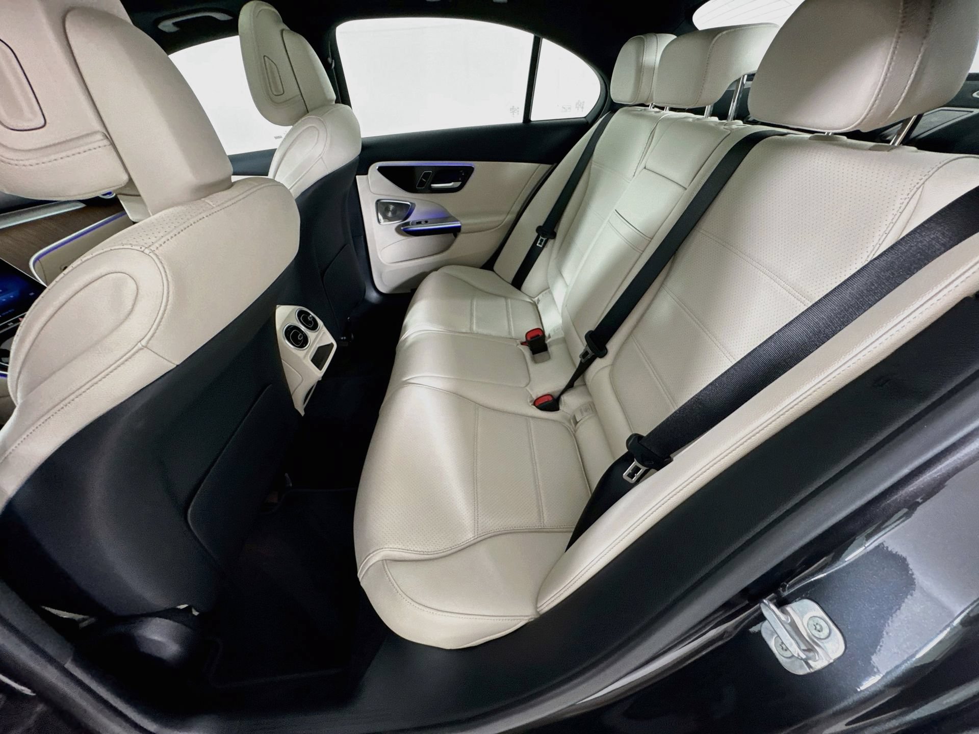 Certified 2026 Mercedes-Benz C 300 Sedan image 27