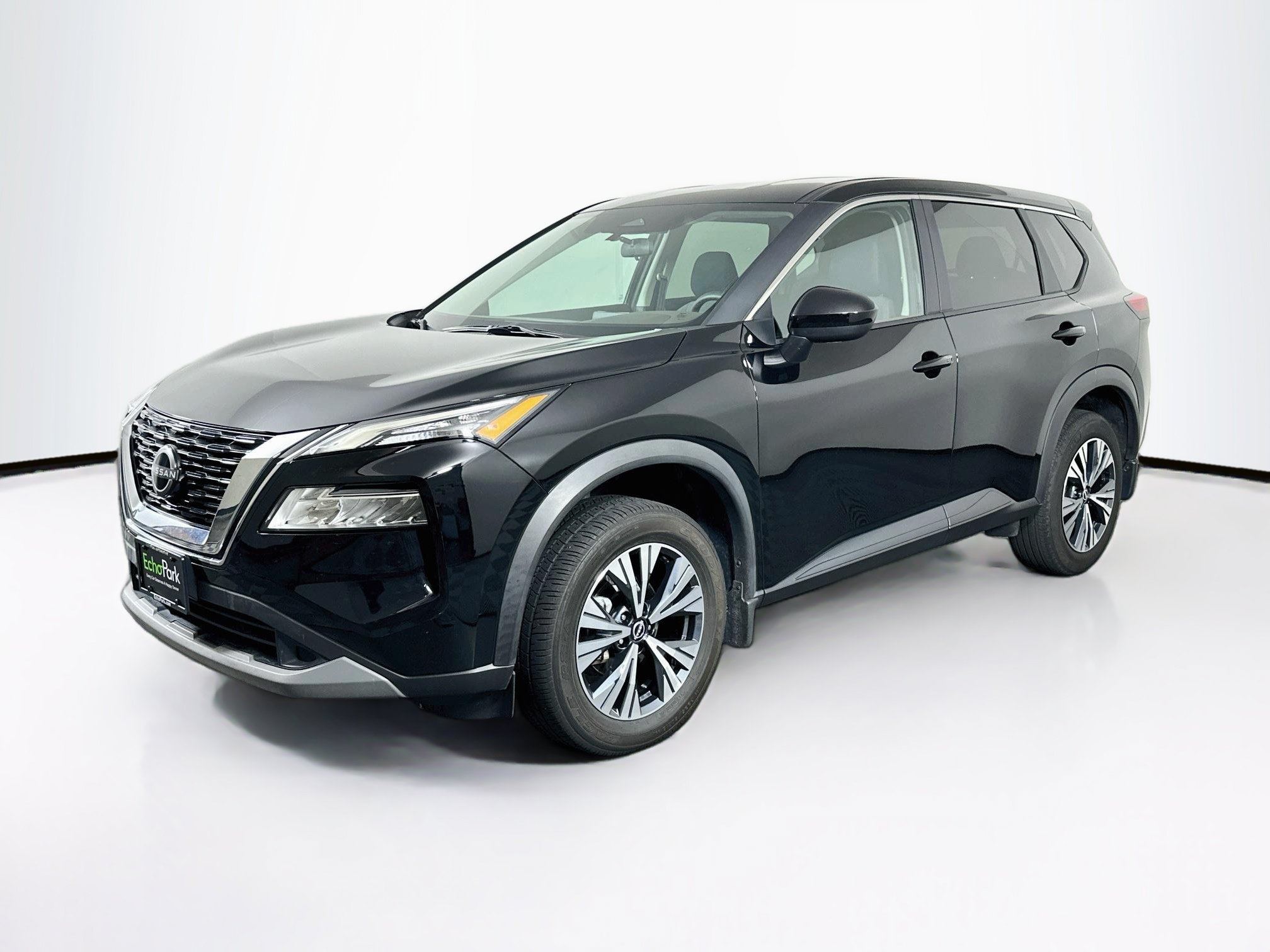 Used 2023 Nissan Rogue SV AWD/4WD image 3
