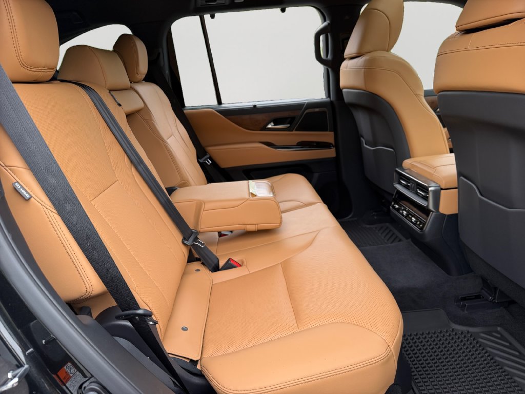 New 2026 Lexus LX 600 4WD w/ Luxury Package image 8