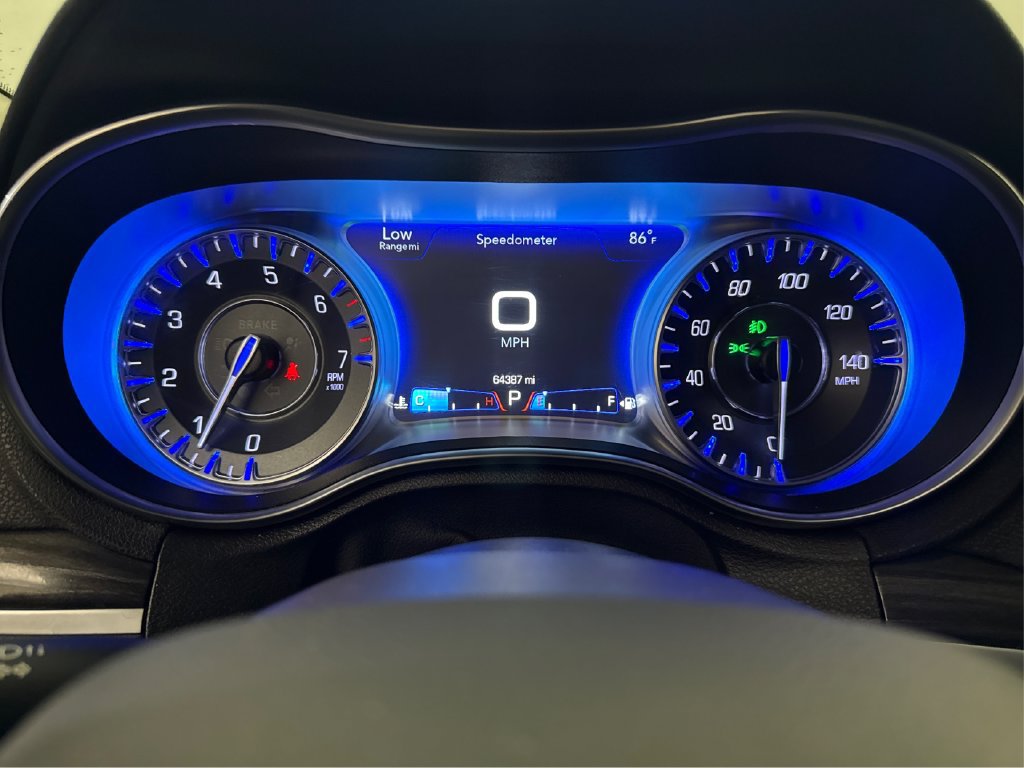 Used 2018 Chrysler 300 Touring w/ Driver Convenience Group RWD image 35